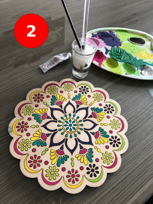 Pobarvanka iz lesa - Mandala