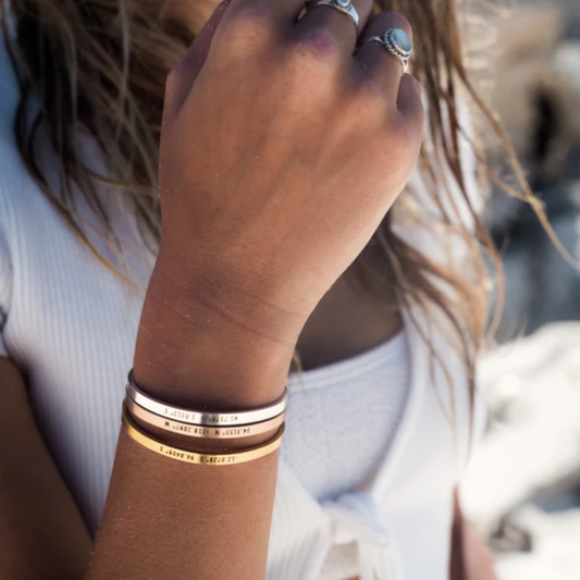 NOVO! Unikatna zapestnica s čudovitim napisom - Za MAMI